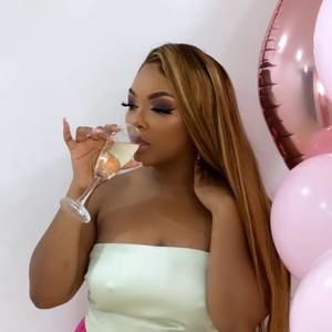 Meet your Posher, Nahnni